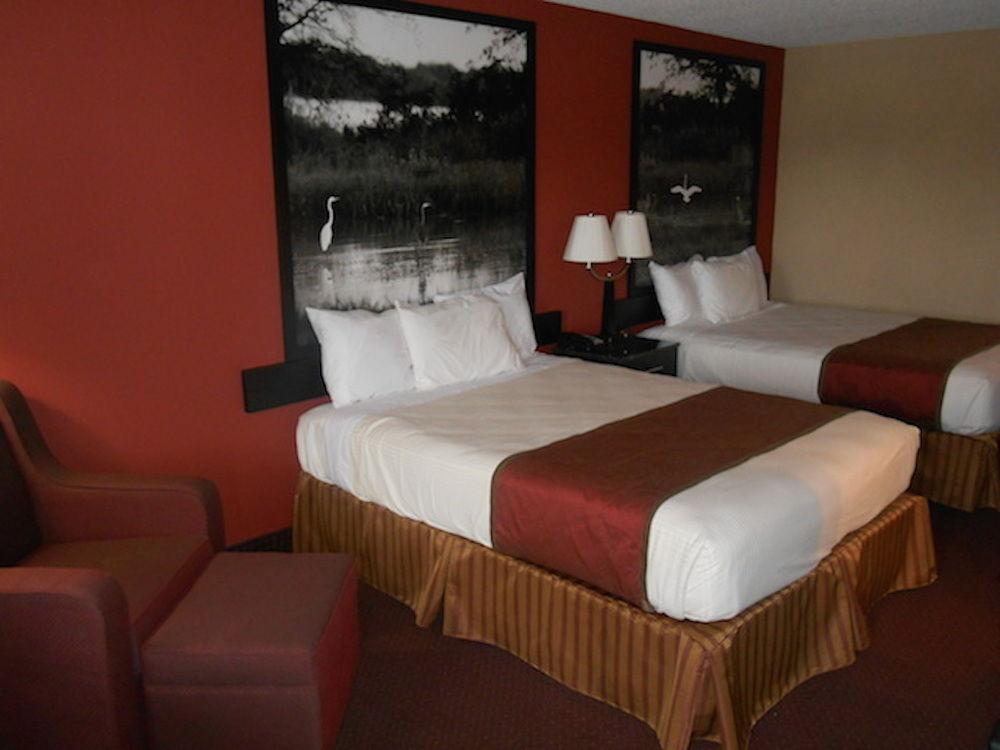 Ameristay St Joseph 2*